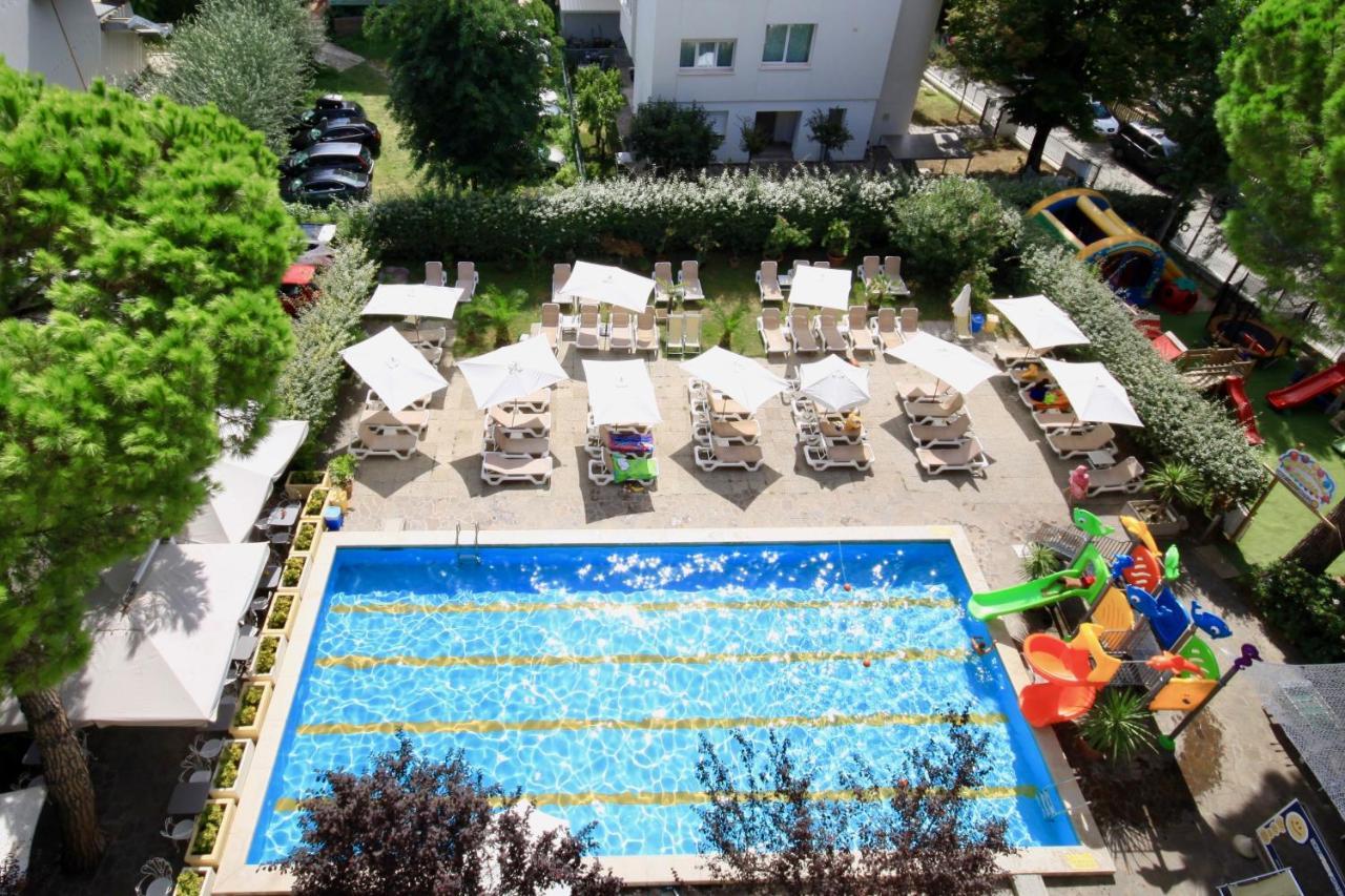 Lotus Hotel All Inclusive & Spiaggia Rimini Exterior photo