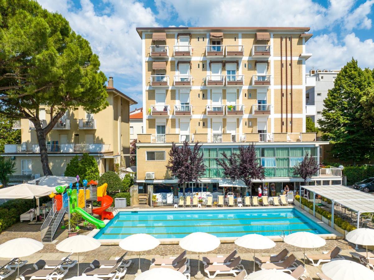 Lotus Hotel All Inclusive & Spiaggia Rimini Exterior photo