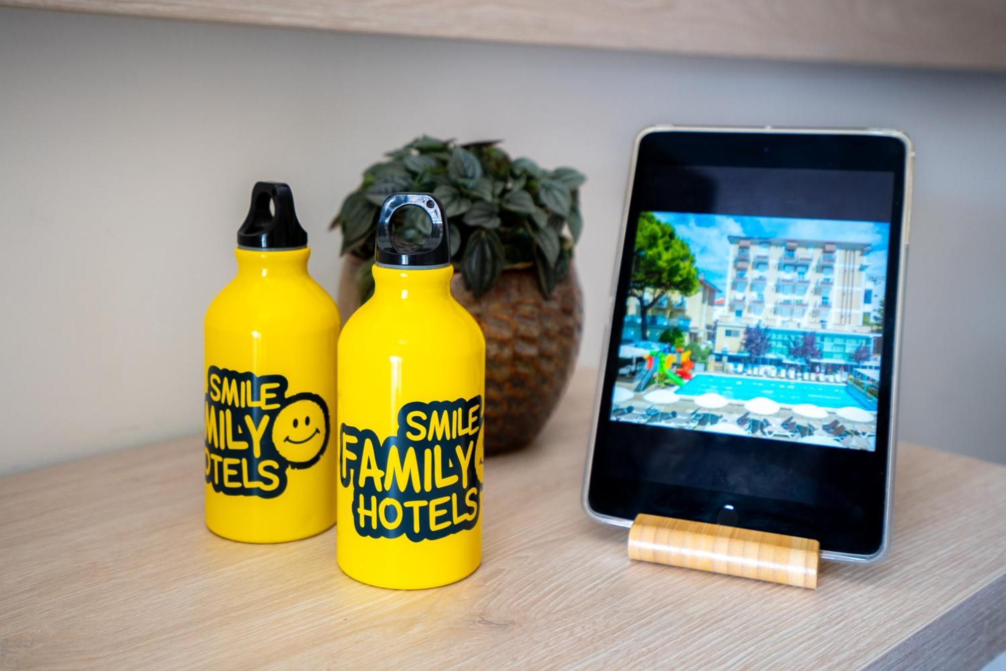 Lotus Hotel All Inclusive & Spiaggia Rimini Exterior photo