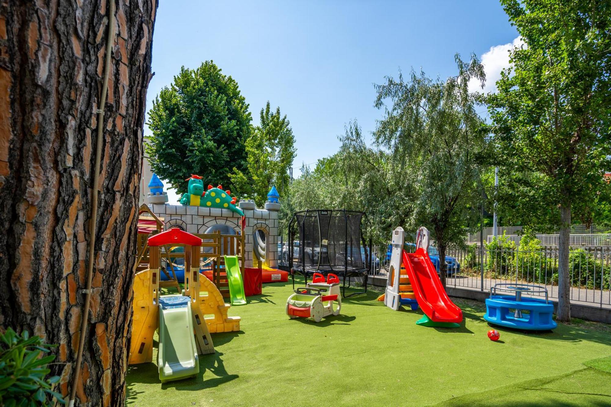 Lotus Hotel All Inclusive & Spiaggia Rimini Exterior photo