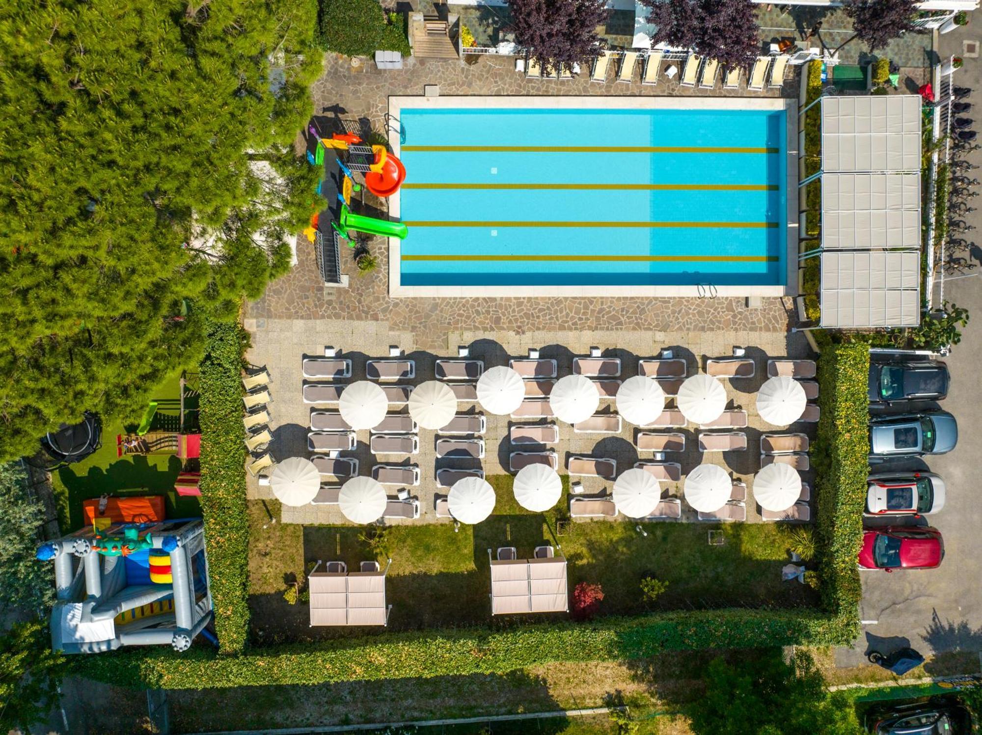 Lotus Hotel All Inclusive & Spiaggia Rimini Exterior photo