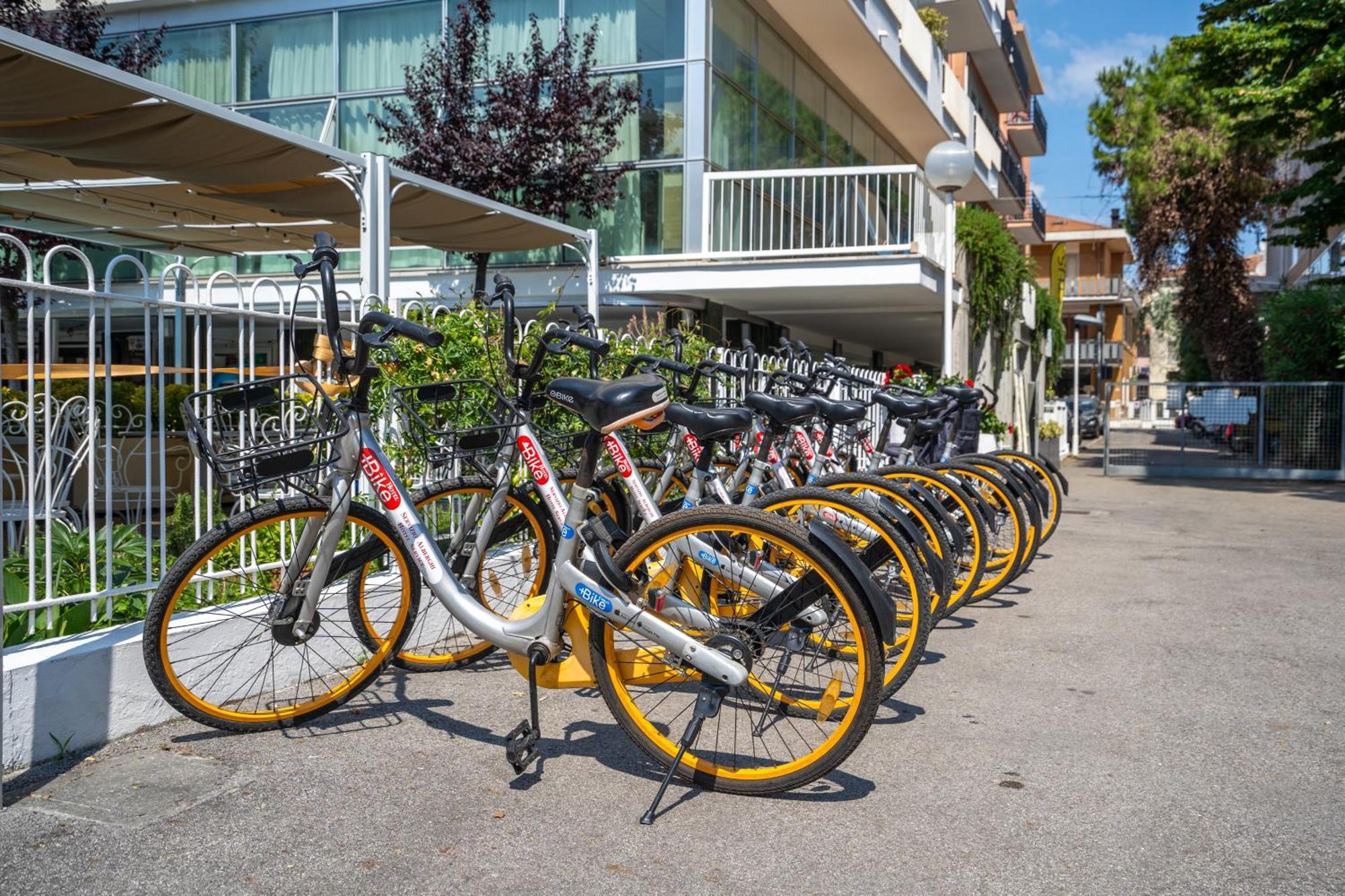 Lotus Hotel All Inclusive & Spiaggia Rimini Exterior photo