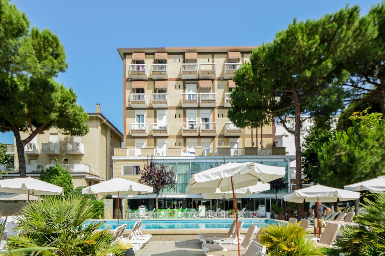 Lotus Hotel All Inclusive & Spiaggia Rimini Exterior photo